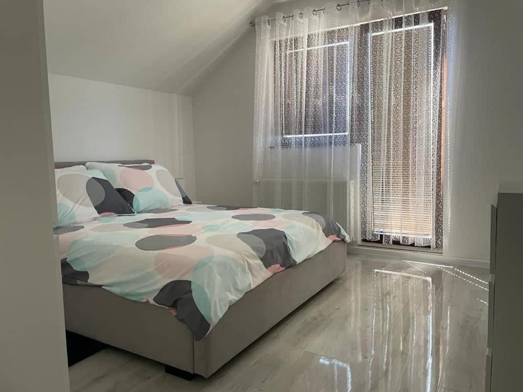 Apartman Pavenka Otočac Eksteriør billede