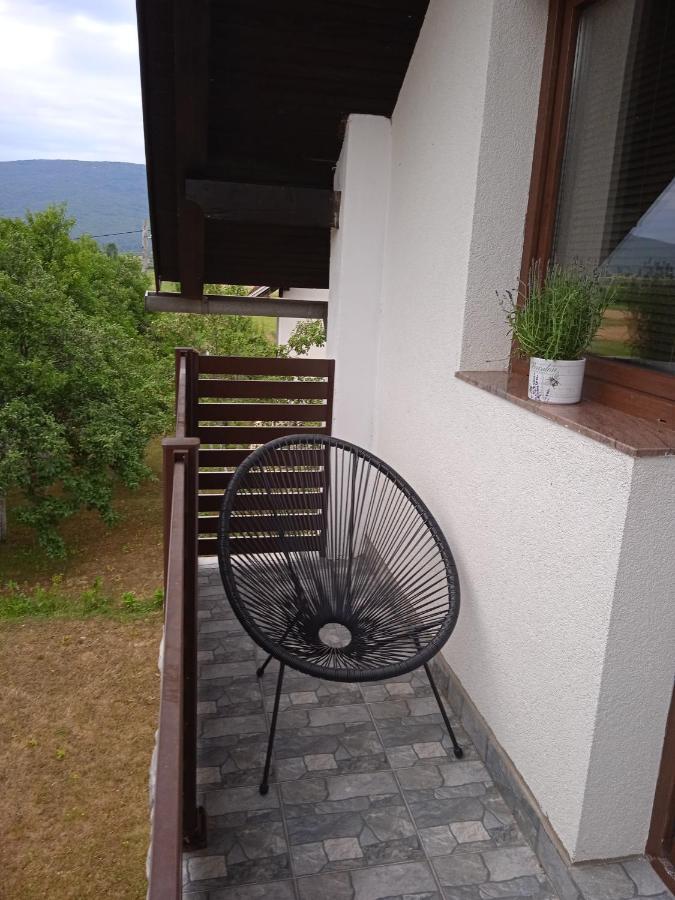 Apartman Pavenka Otočac Eksteriør billede